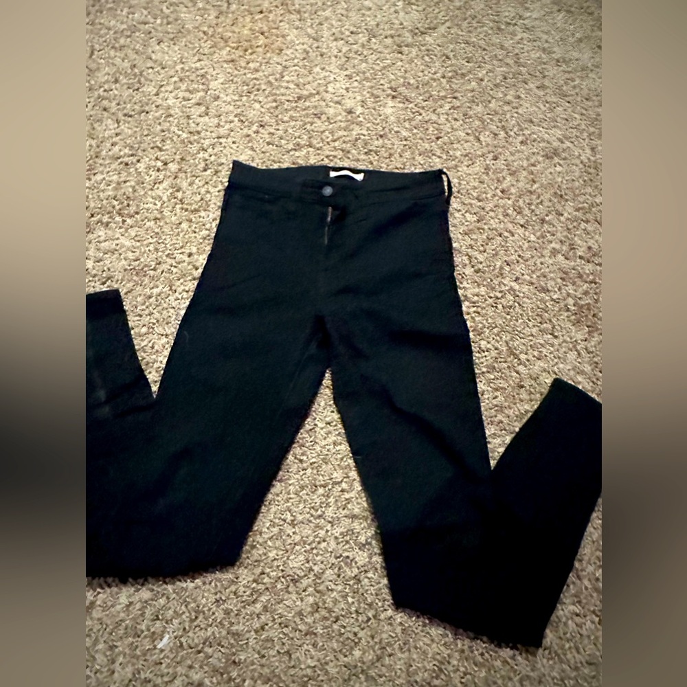 Black Levi skinny jeans ￼